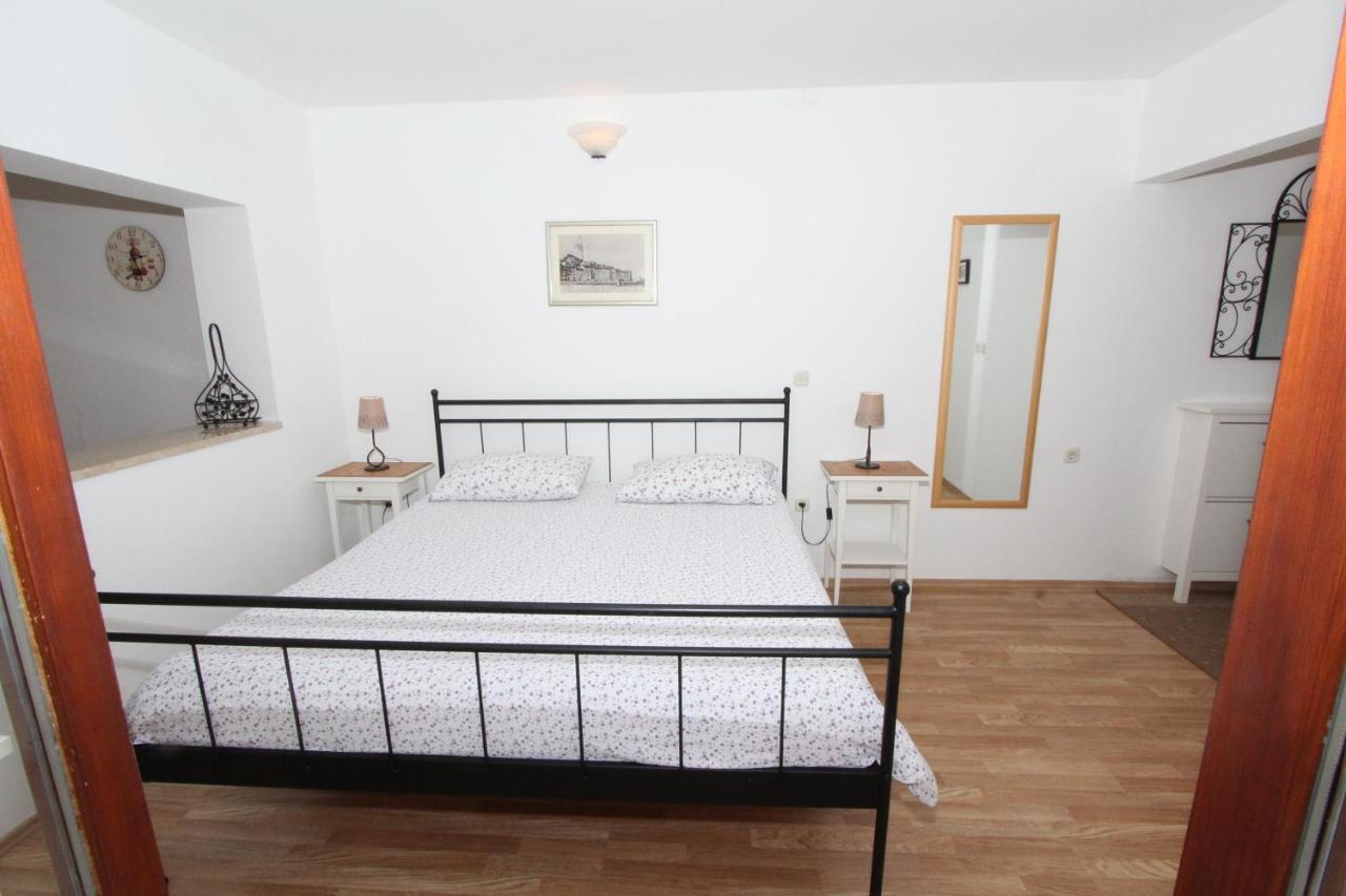 Apartments Mirela Rovinj Exterior photo