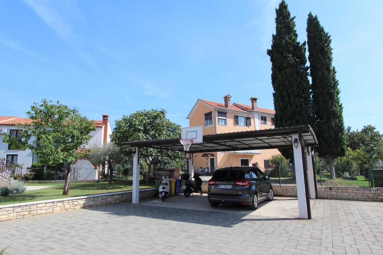 Apartments Mirela Rovinj Exterior photo